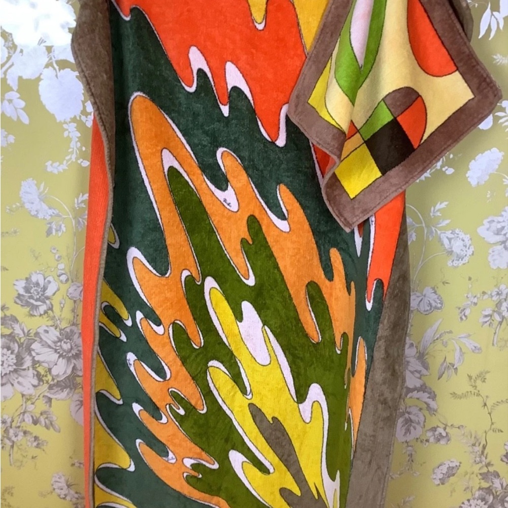 Emilio Pucci Orange and Yellow Towel‎